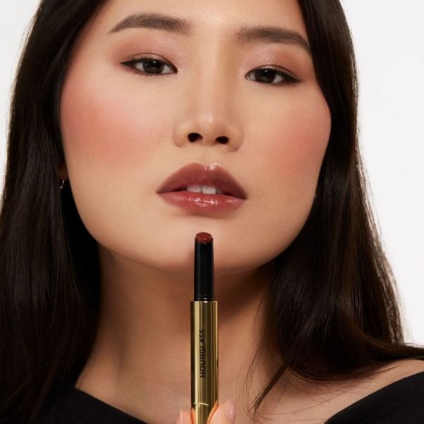 Everything You Need to Know About Phantom Volumizing Glossy Balm 2023